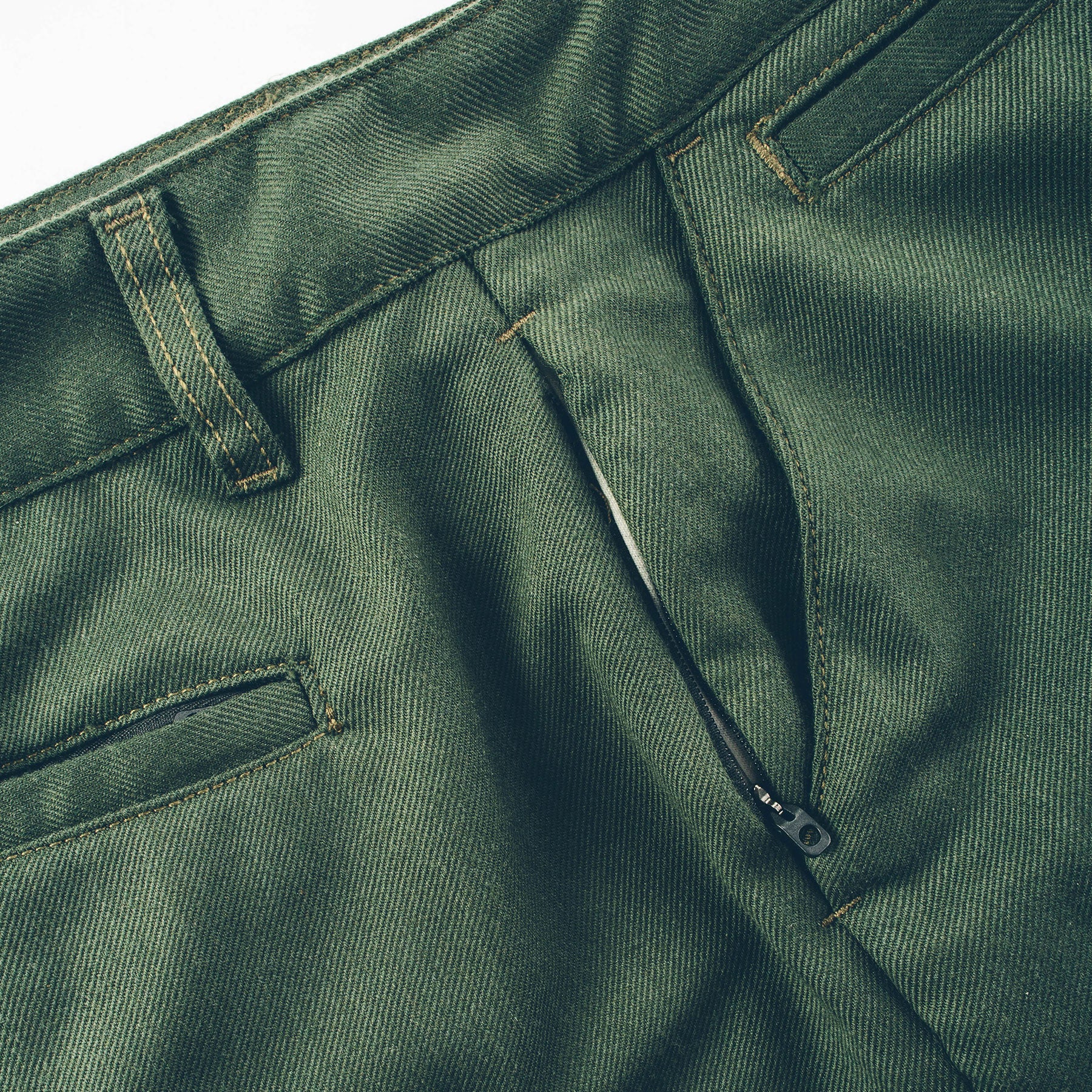 The Frank Chino in Olive - Image 5
